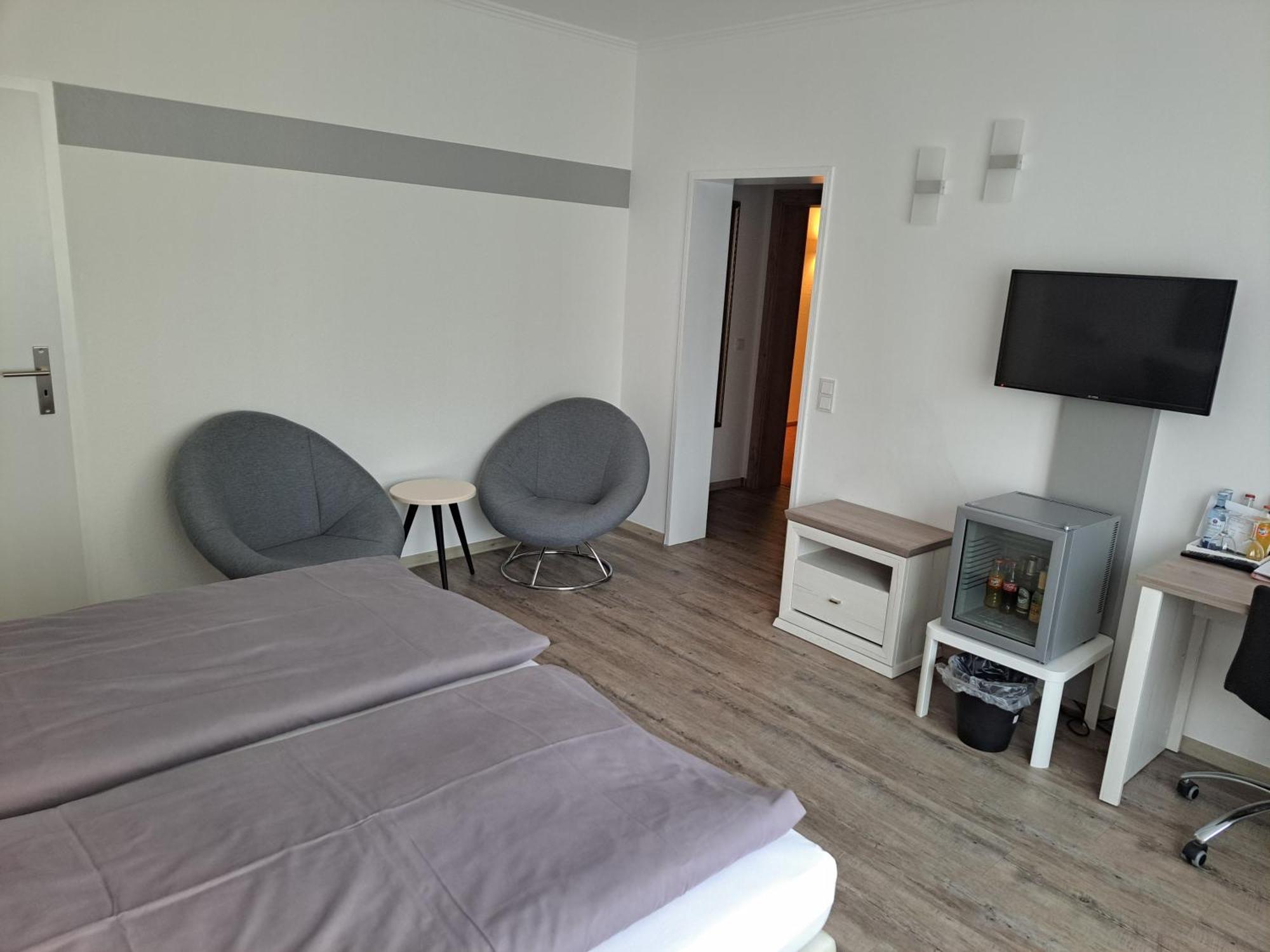 Hotel Angerland Garni Ratingen Exterior foto